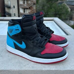 Jordan 1 Retro High ‘NC to Chi’ - Men/Women 12/13.5